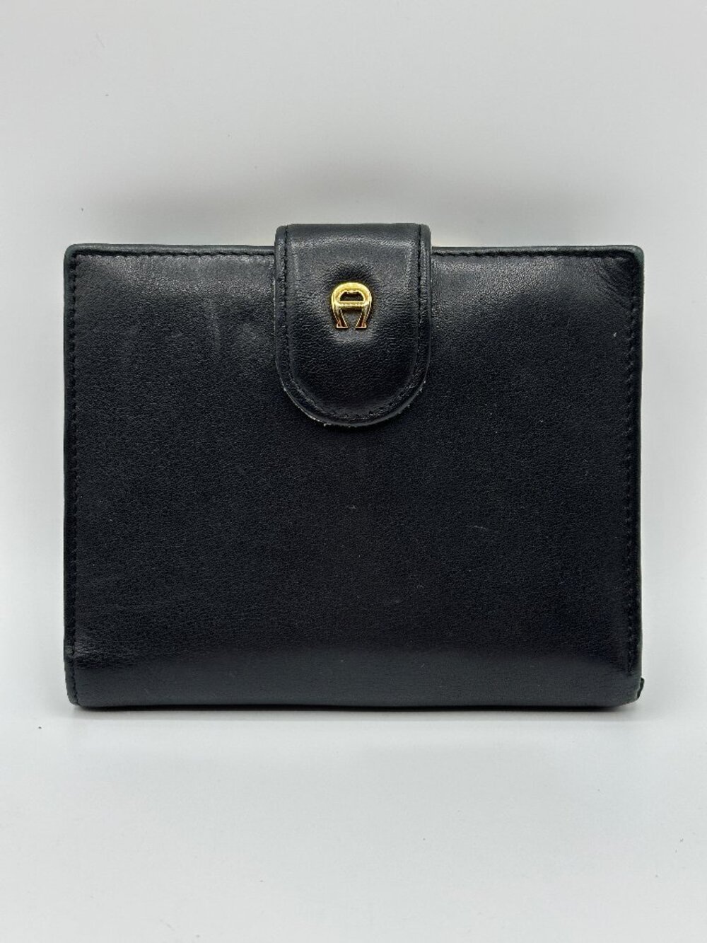 Etienne Aigner Women's Billfold Kisslock Leather Black Wallet